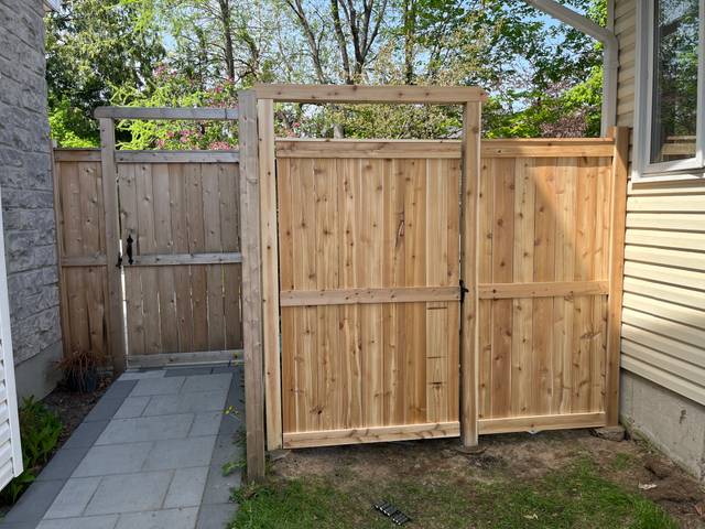 Fence and gate
